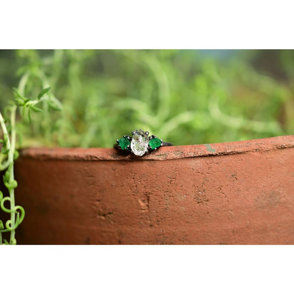 Emerald and Lake County diamond rings - Picture 3 of 9